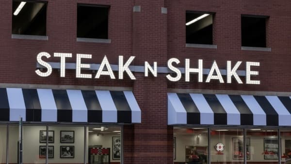 美 버거 체인 '스테이크 앤 쉐이크' 비트코인 채택 가속…매출 18%↑