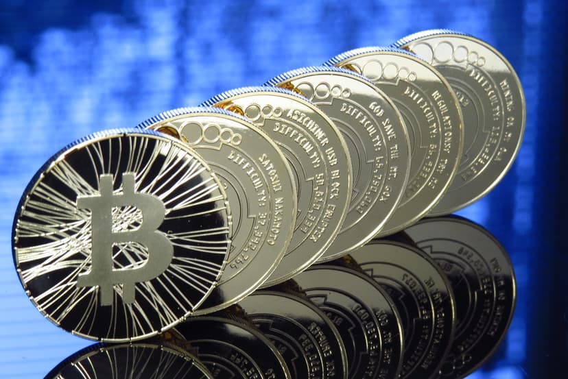 Bitcoin Bottom In? 2 Key Resistance Zones To Monitor - Analyst