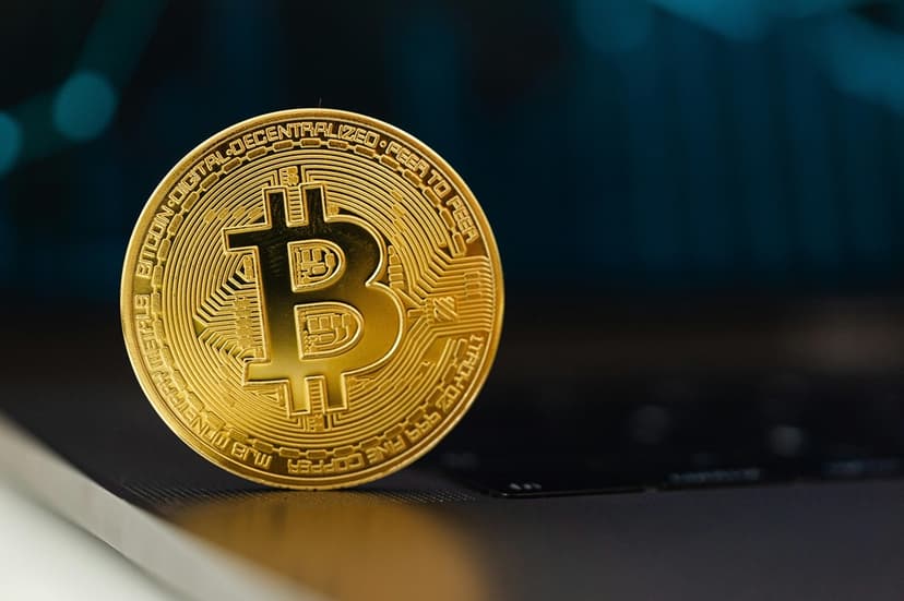 Bitcoin Power Law Forecasts Price Bottom Of $42,800 - Details
