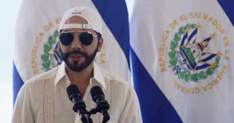 El Salvador stockpiles gold, Bitcoin amid market jitters
