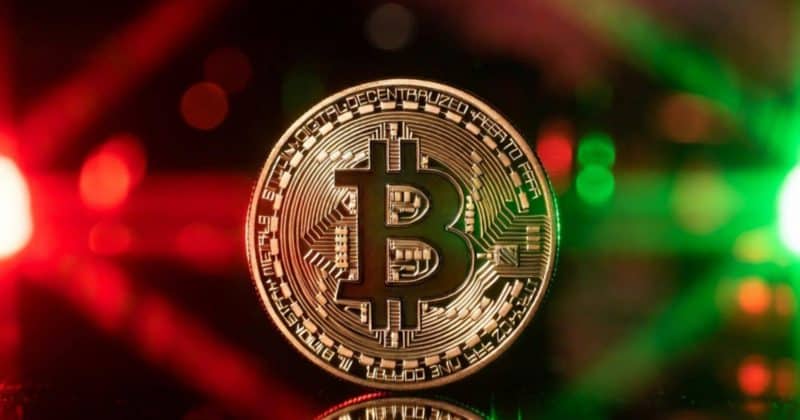 Bitcoin shows signs of potential pullback as profit ratio rises