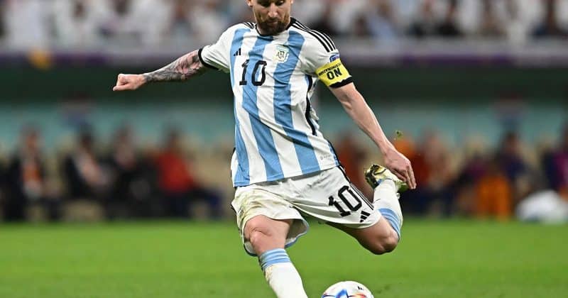 Lionel Messi becomes first player to score in seven straight World Cup matches