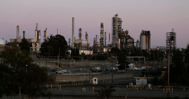 Oil prices rise as US and Iran trade airstrikes, sending ripples through crypto markets