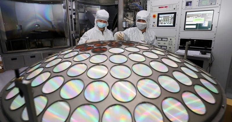 Chinese chip startup launches world's first 8-inch 2D semiconductor line, escalating the US-China tech war