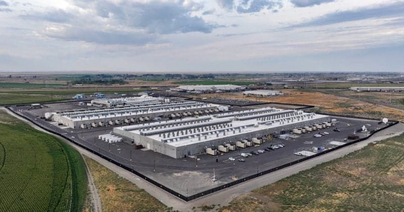 Trump urges US AI companies to secure their own energy for data centers