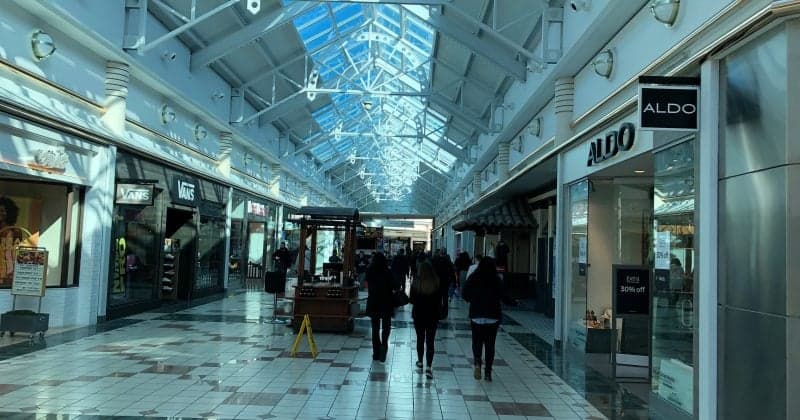 US retail sales rise 1% in June, marking fifth consecutive gain