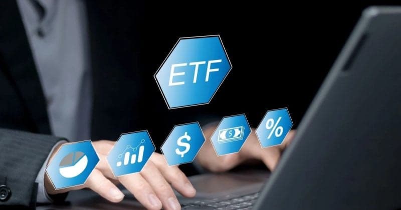US spot Bitcoin ETFs pull in $298M on Monday, snapping three-day outflow streak