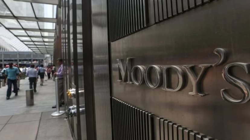 Ripple's RLUSD Wins Historic Moody's Rating After US Bank Approval